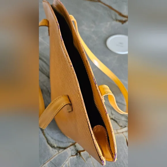 Louis Vuitton Saint-Jacques GM Yellow Epi Leather Tote Bag Vintage- Rare - Picture 7 of 16